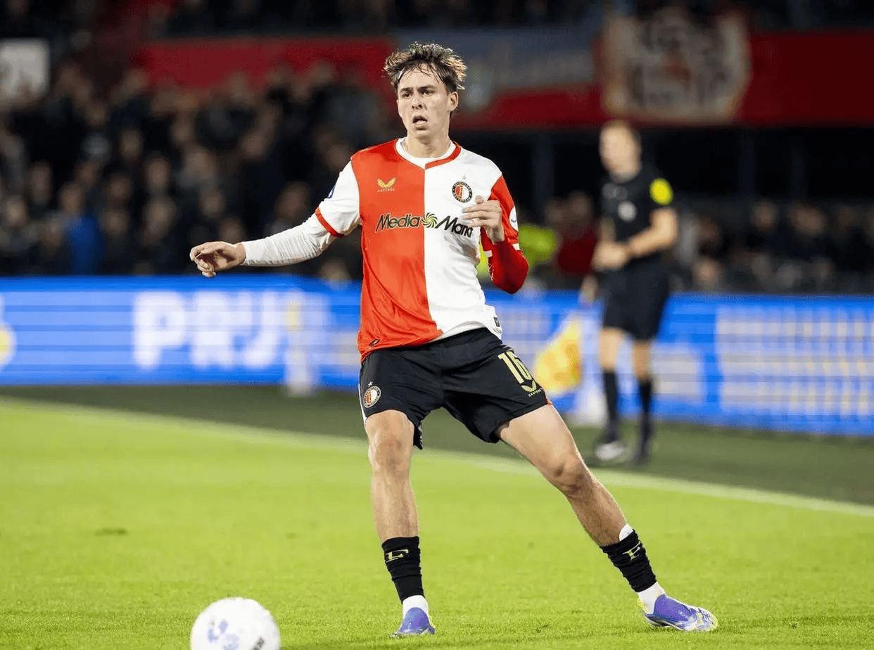 金年会真人娱乐荷甲国际比赛日再迎强敌，马赛防线松动，主帅态度——媒体盛赞，资深球员宣示担当的简单介绍