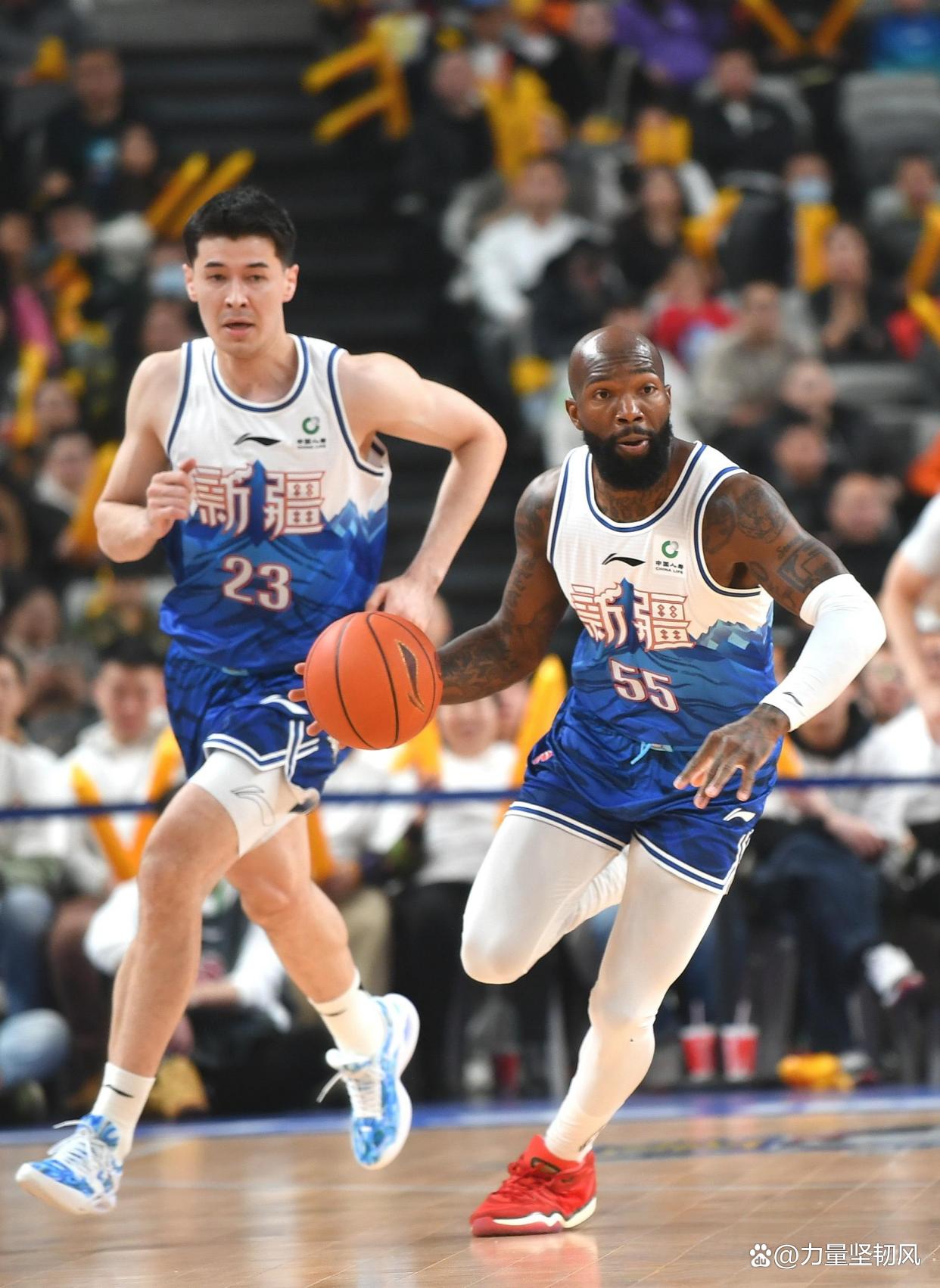 金年会官方在线入口关键时刻广厦男篮调整名单以备葡超，单刀错失环节打磨，悬念犹存，球队文化再被提及